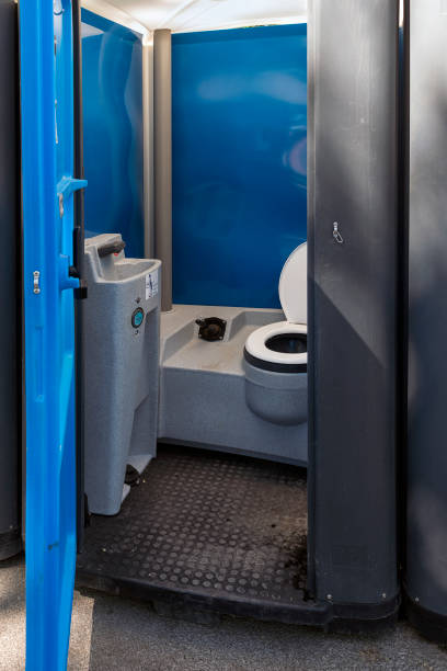 Best Porta potty delivery and setup  in Vadnais Heights, MN